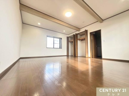 �m�� �y�m��15���z
�h���b�T�[��}�b�T�[�W�`�F�A��u������A���v�w�ł�����肭�낰�܂��B
2�̃N���[�[�b�g��z�u���A�v�w���ꂼ��̎��[���m�ہB