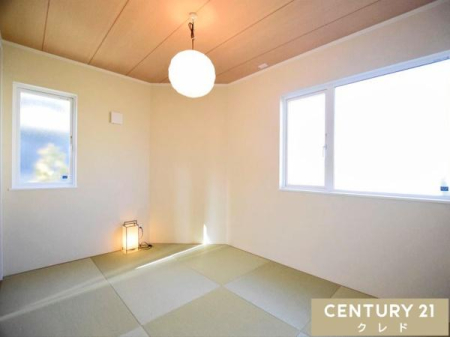 �a�� �y�a��5.75���z
��q�z���̏_�炩�Ȍ����S�n�悭�A���q�l�̂����Q�X�y�[�X�◈�q�p�̐Q���ɂ��������߁B
�C�O�T�̍���ɖ��₳���A�������������͋C�̘a���ł��B