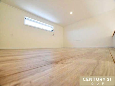 ���[ �y���t�g6���z
�G�ߕ��̎��[���̃X�y�[�X�Ƃ��Ďg���郍�t�g�B
���i�g��Ȃ��L�����[�P�[�X��A�E�g�h�A�p�i����������Еt���܂��B