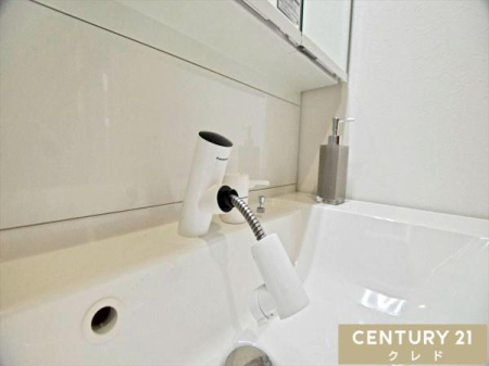 ���ʑ�E���ʏ� �y�V�����v�[�h���b�T�[�z
�����o���Ďg����V�����[�����ŁA�����Ȃ��q�l�̎�􂢂�A�Z�������̐��E���������N���N�B