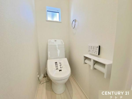 �g�C�� 2�J���Ƀg�C����݂��Ă���̂Ő����������X���[�Y�ɂȂ�܂��B���̖Z�������ԑт�2�����̃g�C���𗘗p�ł��邱�Ƃŏo�΂�o�Z�O�̎��Ԃɗ]�T�����܂�܂��B