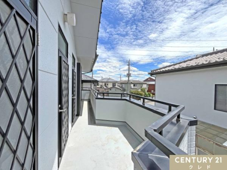 �o���R�j�[ 4��������o���肪�ł����ʃo���R�j�[�B
���󕨂������₷���A�Ǝ��̎��Z�ɂ��v�����܂��B
�����ɂ��g���ȗz����������邱�Ƃ��ł��܂��B