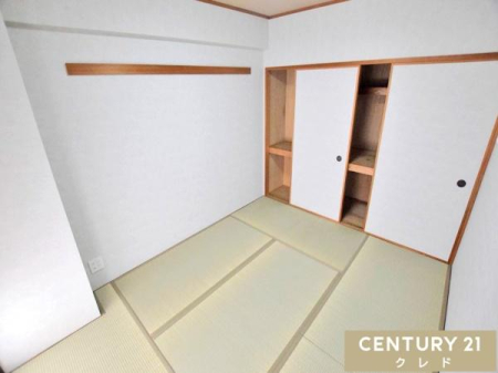 �a�� �y�a��6���z
�����̍��肪�S�n�����a���B���q���ɍ��z�c���o���Ή��ڊԂƂ��āA�z�c��~���΂��q�l�p�̐Q���Ƃ��Ă��g�����Ƃ��ł��܂��B