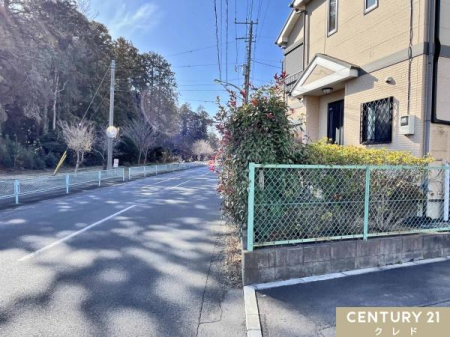 �O�ʓ��H�܂ތ��n�ʐ^ ����쏬�w�Z�c�k��22���A����쒆�w�Z�c�k��18���B���I�R�[�c�k��22���I
���ӊ������킹�Ă��ē����܂��B
���C�y�ɂ��₢���킹���������B