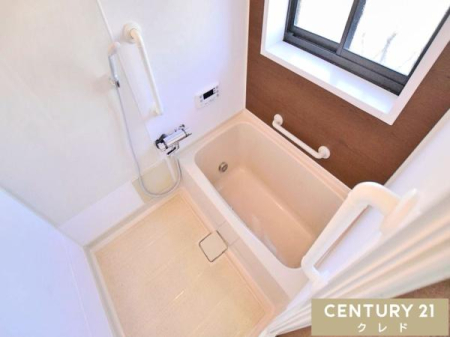 ���� �V�K�����������j�b�g�o�X�B1���̔�������Ă����o�X�^�C����L�Ӌ`�Ɂc�B��l�̕����������Ɠ����ł��܂��B