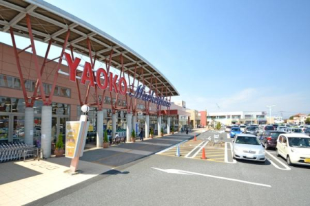 ���ӊ� �y�V���b�s���O�{�݁z�E�j�N�X��ÒJ�F560m