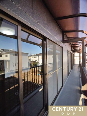 �o���R�j�[ �_�炩�ȗz�����~�蒍���쓌�����̃o���R�j�[�́A���r���O�Ɨm�����q���J���I�ȋ�ԁB���ꂽ���ɂ͐��󕨂₨�z�c���C�����悭�������Ƃ��ł��܂��B