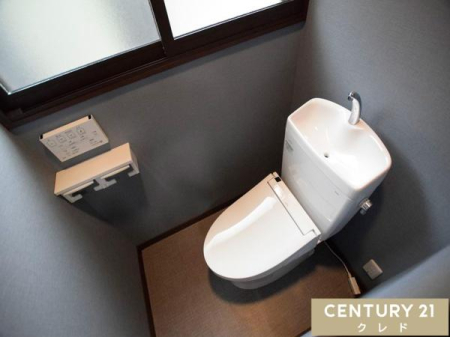 �g�C�� 1�E2�K�̊e�K�ɃE�H�V�����b�g�@�\�t���g�C��������܂��B���̖Z�������Ԃ����ԑ҂��̐S�z���Ȃ��A������̃g���u���������S�ł��B