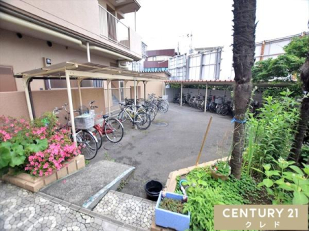 ���̑����p�� ���ԏ�i8000�~/���z�j�A�o�C�N�u����A���֏�L��B
�󂫂̏ꏊ��ԃT�C�Y�̐���������܂��̂ŁA����]�̏ꍇ�͂��C�y�ɂ��m�F���������܂��B