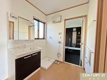 ���ʑ�E���ʏ� ���ʎ��ɂ͎��[�L�x�ȎO�ʋ����ϑ�������B�����⑫���̃X�y�[�X�𖳑ʂȂ����p���A���p�i���X�b�L�����[�ł��܂��B