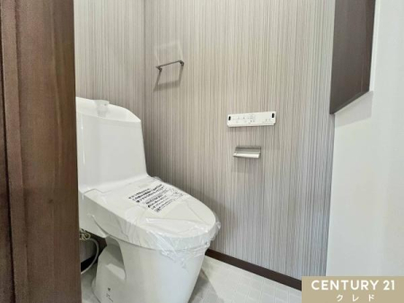 �g�C�� 2�J���Ƀg�C����݂��Ă���̂Ő����������X���[�Y�ɂȂ�܂��B���̖Z�������ԑт�2�����̃g�C���𗘗p�ł��邱�Ƃŏo�΂�o�Z�O�̎��Ԃɗ]�T�����܂�܂��B