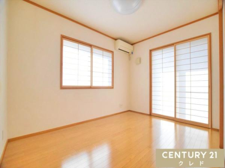 �m�� �y1�K�m��6���z
��q�z���̏_�炩�Ȍ����S�n�悢6���̗m���B������ɂ́A�z�c��傫�ȉו�������������܂�܂��B�a�̗��������Ɨm�̉��K�������˔�������Ԃł��B