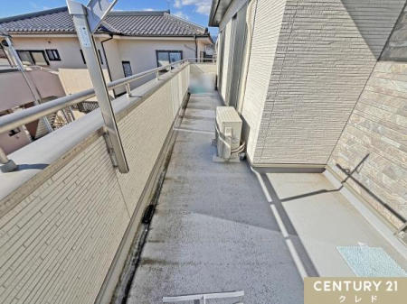 �o���R�j�[ 3�̕������q�����ʃo���R�j�[�B
���󕨂������₷���A�Ǝ��̎��Z�ɂ��v�����܂��B
�����ɂ��g���ȗz����������邱�Ƃ��ł��܂��B