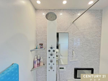 ���̑� �y���@�\�V�����[�p�l���z
�����Z���z�e���̂悤�Ȏd�l�̑��@�\�V�����[�p�l���͂����̃��[�e�B���ɓ��ʊ����v���X���܂��B