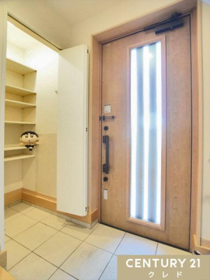 ���[ �ySIC�z
���ւɂ�SIC������܂��B
�y����̕t�������|�p�i��A�E�g�h�A�p�i�A���q�l�̕������̓���Ȃǂ��X�b�L���Ǝ��[�ł��A�Ƒ��̕��ׂ��Ԃ����܂��B