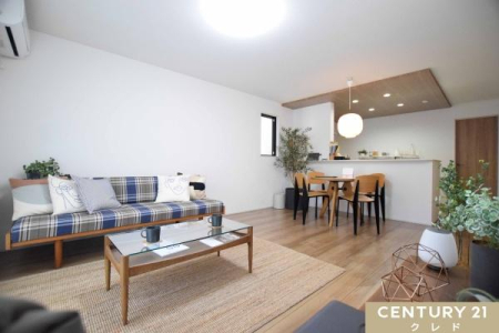 ���r���O �L�b�`���E���r���O���ꏏ�ɂȂ�����̊��̂��郏���t���A���r���O�B�Ƒ��݂�Ȃ��v���v���̎��Ԃ��߂����Ă��Ă��A�q����������ł����Ԃł��B