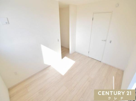 �Q�� �y�m��7.5���z
�쓌�o���R�j�[�ɖʂ������邭�J���I�ȗm���B��e�ʂ�WIC���������Ă���A�ߗނ�ו�����������Ǝ��[�ł��܂��B