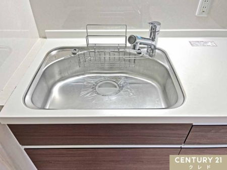 �L�b�`�� �y�V�����[�����z
�g���₷���L�߂̃V���N�ŉƎ����͂��ǂ�܂��B�L�т�^�C�v�̃V�����[�����̓V���N�̋��X�̉���܂ŃX�b�L�������܂��B