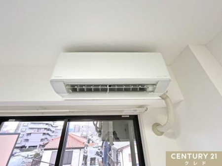 ���̑� �y�G�A�R���z
���r���O�Ɨm��6���ɃG�A�R�����ݒu����Ă��܂��B
�����シ���ɉ��K�Ȑ������X�^�[�g�ł��܂��B