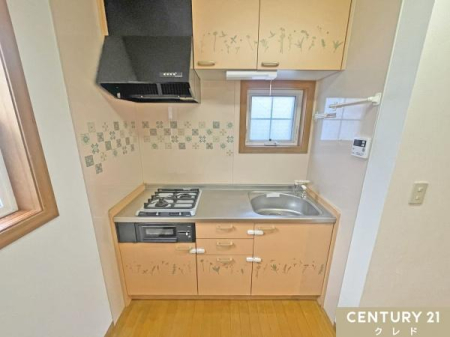 �L�b�`�� �y2�K�L�b�`���z
�X�}�[�g�Ȃ�����[����������t����2�K�̃L�b�`���B
2���т̂��Ƒ����p�r�␶�����Y���ɍ��킹�Ă��D���Ȏ��ԂɃL�b�`�����g�����Ƃ��ł��܂��B