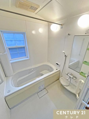 ���� �x���`�^�C�v�̗����͂��났�̓������y���߁A���K���ƕ֗��������˔����Ă��܂��B
�V�C�̈������̕���������ԕ��̋G�߂ɂ��֗��Ȏ����������t���B