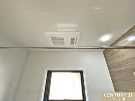 ���̑� �y�������������z
�������~���C�ŃJ�r�΍�ɂ��z�������������ɂ͗������������t���B
�J�V���Ԃ����󂪂ł��A�ԕ��E�����̎������O�����s�v�B
�������΍�ɂ��֗��ł��B