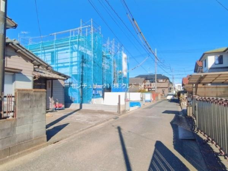 �O�ʓ��H�܂ތ��n�ʐ^ ��z�s�w�k��19���A�{��z�w�k��21���B
���ӂɂ͏��Ǝ{�݂ɉ����A����@�ւ��[���B�q��ĉƑ��ɂ��I�X�X���̏Z���ł��B