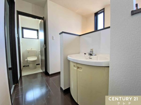 ���ʑ�E���ʏ� 2�K�ɂ����ʑ��ݒu�I���̐g�x�x��Ƒ����d�Ȃ鎞�ԑт��X���[�Y�Ɏg���A�Z�����������K�ɉ߂����܂��B