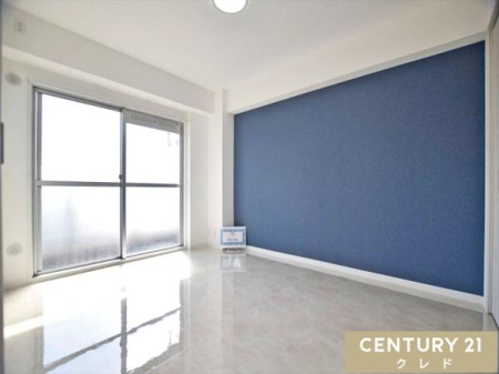 �Q�� �y�m��6���z
�u���[�̃A�N�Z���g�N���X���ڂ������A�X�^�C���b�V���Ȗ�6���̗m���B
�쓌�����̑傫�ȑ����炽���Ղ�Ɨz�����~�蒍���A�������S�̂𖾂邭�Ƃ炵�܂��B