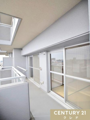 �o���R�j�[ �y�쓌�����o���R�j�[�z
�S�n�悢�z�˂��Ƒu�₩�ȕ�����������J���I�ȓ쓌�����o���R�j�[�B�����͂����Ղ�̌����������݁A�����󕨂��C�����悭�������܂��B