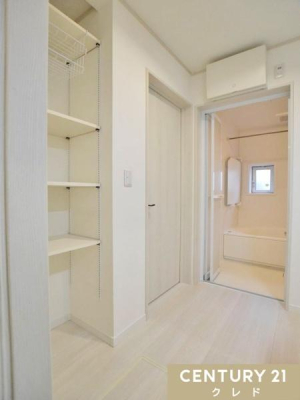 ���[ ���ʎ��ɐ݂���ꂽ�֗��ȉ��I�B�^�I����p�W���}�����[������A���p�i�̃X�g�b�N�u����Ƃ��Ă����􂵂܂��B