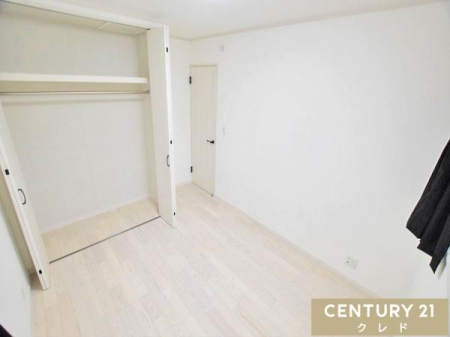 �m�� �y�m��5.25���z
�z���C�g�~�ؖڒ��̖��邭�������̂���m���B�V���v���ȓ����Ȃ̂ŁA���D�݂̉Ƌ��u���Ď����D�݂̋�Ԃ����܂��B