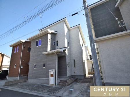 ���ԏ� 2�䒓�ԉ\�ȃJ�[�X�y�[�X�t���i�Ԏ�ɂ��j�����̒ʋ΂₨�q�l�̑���}���ȂǁA�Ԉړ������C���̕��ɂ��������ł��ˁB