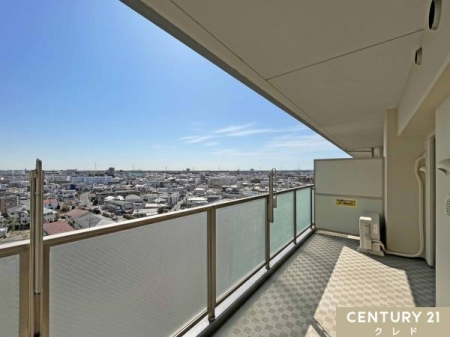 �Z�˂���̒��]�ʐ^ �ŏ�K�̂��ߑO�ʂɍ������������Ȃ��A�J�����̂��钭�߁B
�����炵���ǂ��A�S�n�悢���������������ԂœV�C�̗ǂ����ɂ͐S�����t���b�V���ł��܂��ˁB