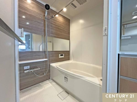 ���� �V�K�����������j�b�g�o�X�B�������Ɠ��D�ɐZ����΁A�S�g�Ƃ��Ƀ����b�N�X�ł��鎊���̃v���C�x�[�g�^�C�����߂����܂��B