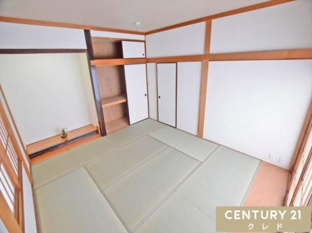 �a�� �y1�K�a���z
�����̍���ɖ������A�z���������ޖ��邢�a���ł��B���̊Ԃɂ͂��Ԃ⏬���������āA�G�߂̈ڂ낢���y���߂܂��B