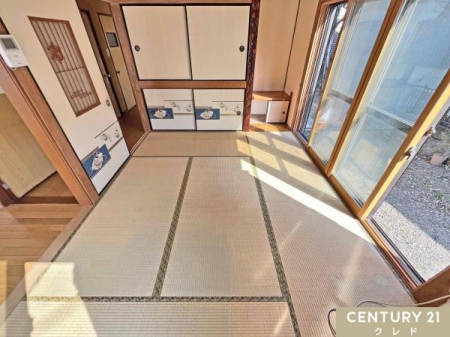 �a�� �y1�K�@�a��6���z
�|�����␶���Ԃ������u���̊ԁv���݂����Ă��܂��B
�q�ԂƂ��Ă͂������A�����Ȃ��q�l�̗V�я��A�����Q�X�y�[�X�Ƃ��Ă��d�󂵂܂��B
