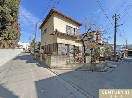 �O�ʓ��H�܂ތ��n�ʐ^ �k���~�쐼�̊p�n�Ɉʒu���邨�Z�܂��B
2���������H�ł��邽�߁A��������╗�ʂ����m�ہB
�Ԃ̏o��������s���₷���L���ł��B