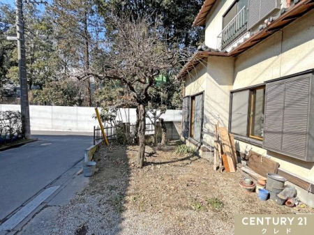 �� �A�͂Ȃǐg�߂ɗ΂��y���߂邨�낪����܂��B
�G�߂��Ƃɕω�����A���𒭂߂���A���q�l��y�b�g�̗V�я�Ƃ��Ă������p���������܂��B