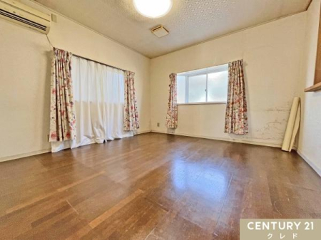 ���r���O �yDK12.5���z
�����������F�����̃t���[�����O�łǂ�ȉƋ�Ƃ�����݂₷���i�`��������ԁB������̍̌�������A�����̐H��𖾂邭�ʂ�܂��B