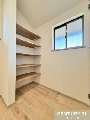 ���[ �y2�K�@�L�����[�z
�������߂ł�����I��ݒu�B
���l���ށE���p�i�̃X�g�b�N�ȂǁA���L�������Ղ���[�ł��܂��B