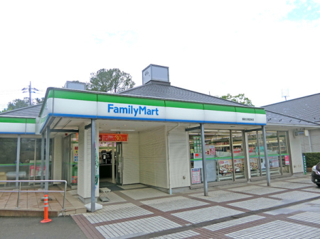 ���ӊ� �y�R���r�j�z�t�@�~���[�}�[�g�є\�����c�n�X�F690m