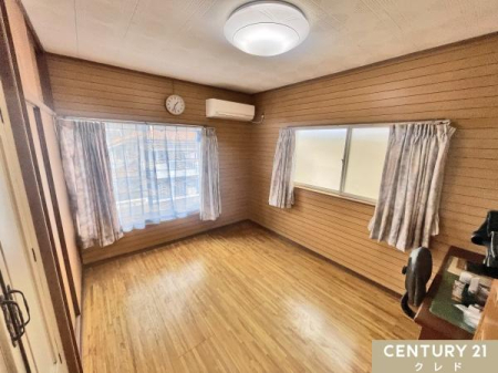 �Q�� �y�m���k��6���z
�S�Ă̋�����2�ʍ̌��ɂ��L���ȗz������ƊJ�������������܂��B
��Ƃ肠�閾�邢�����ł��߂������������܂��B