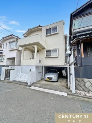 ���̑����n ���H��茺�ւ������ʒu�ɂ��邽�߁A����������ɂ����A�v���C�o�V�[�����₷������B
�|�[�`�ɂ͏Ɩ����ݒu����Ă���A��Ԃ̋A������S�ł��B