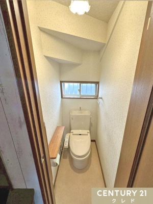 �g�C�� ���Z�܂��ɂ͋@�\���[�������������g�C����ݒu�B
���ւ̖��C�����炷���Ƃ��ł��A���≘��̕t���ɂ�������Ő�������ۂ��Ƃ��ł��܂��B