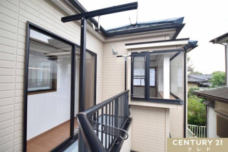 �o���R�j�[ ��Ɩk��2�ʃo���R�j�[�d�l�B�쑤�ł����Ղ�̂����󕨂������A�k���͂�����Ƃ����C���]���̃X�y�[�X�Ɂc�Ȃǎg�����͗l�X�B���ƑS�̂ɐS�n�悢�����ʂ蔲���܂��B