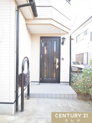 ���� ���փh�A�̓h�A���������\��B�����g�����������H�@�ŐV�����h�A�֌����\��ƂȂ��Ă���A���ւ܂������ꂢ�Ȉ�ۂɂȂ�܂��B