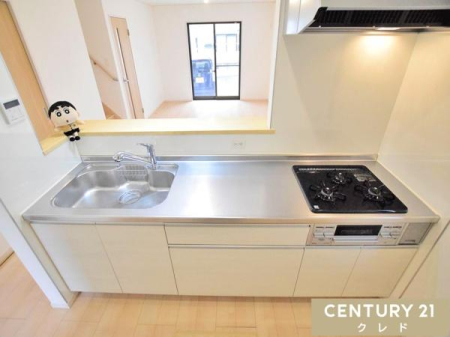 �L�b�`�� ���r���O�ŗV�Ԃ��q���܂������Ȃ��璲�����ł���A���S�̑Ζʎ��L�b�`���B���������ӂ���ԂŁA�����̉Ǝ����y�����Ȃ肻���ł��B