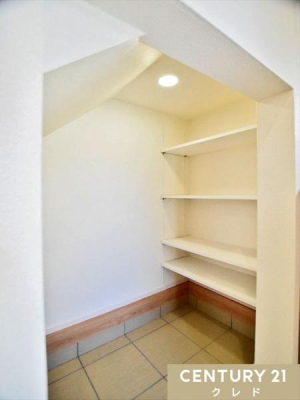 ���[ �ySIC�z
�x�r�[�J�[����܂��u����V���[�Y�C���N���[�[�b�g�ł��B
�y����̕t�������|�p�i��A�E�g�h�A�p�i�A���q�l�̕������̓���Ȃǂ��X�b�L���Ǝ��[�ł��A�Ƒ��̕��ׂ��Ԃ����܂��B