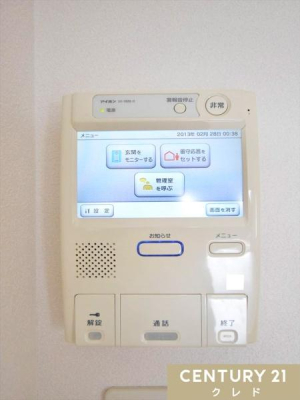 ���̑� �yTV���j�^�[�t���C���^�[�t�H���z  
���K�҂̎p�������̃��j�^�[�Ŋm�F�ł�����S�̐ݔ��B  
�Z�[���X�Ȃǂ̑Ή����T�������Ƃ���A���q�l�̂�����Ԏ��ɂ��S�����@�\�ł��B